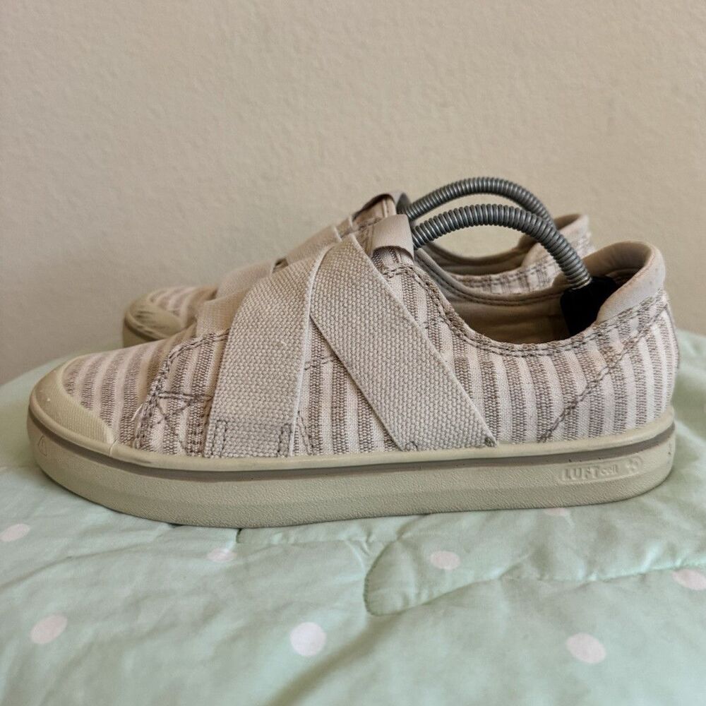 KEEN Womens Slip-On Canvas Shoes Striped Beige/White Low Top W 1023162 Size 7.5